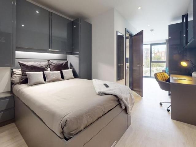 Studio for rent in Hillfields, West Midlands