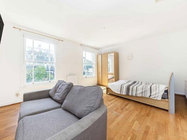 Studio for rent in Finsbury Park, Isle Of Man