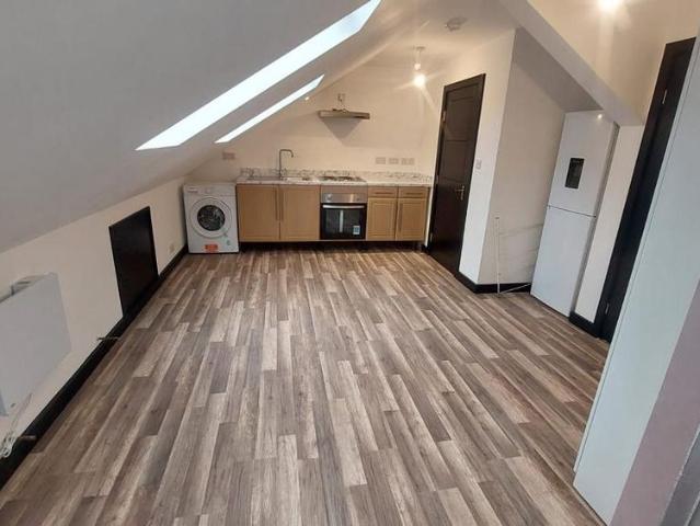 Studio for rent in Woodford, Greater London