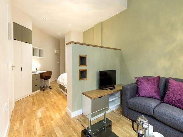 Studio for rent in Woodhouse, Leeds