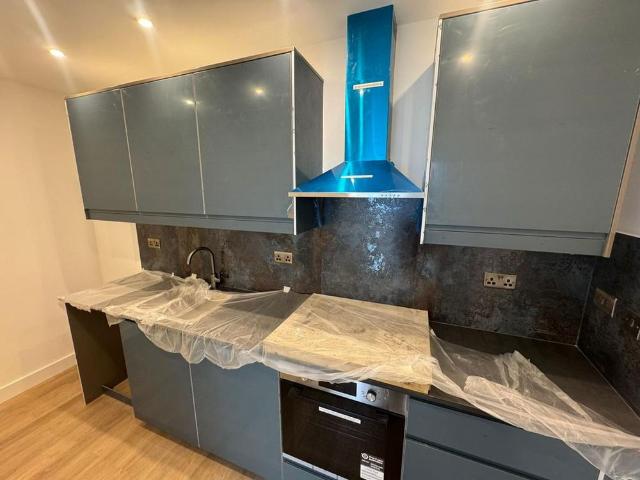 Studio for rent in London Borough of Croydon, Greater London