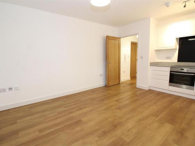 Studio for rent in Valley Road Industrial Estate, St Albans