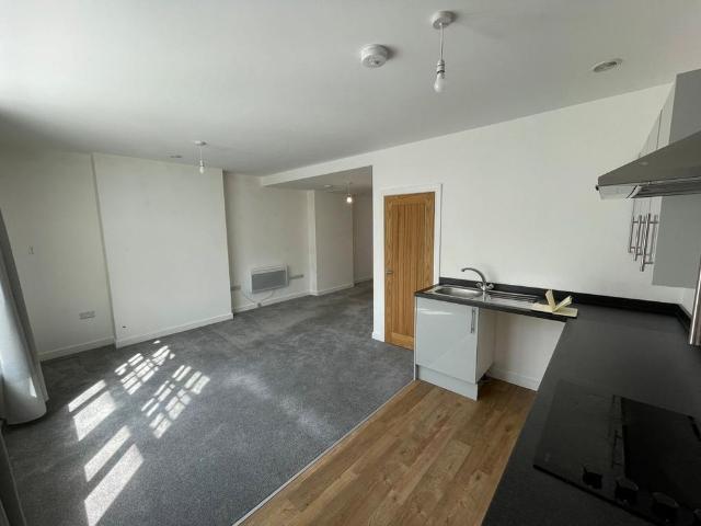 Studio for rent in Worthing, West Sussex