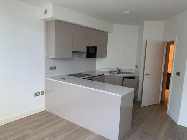 Studio for rent in Newtown, Reading