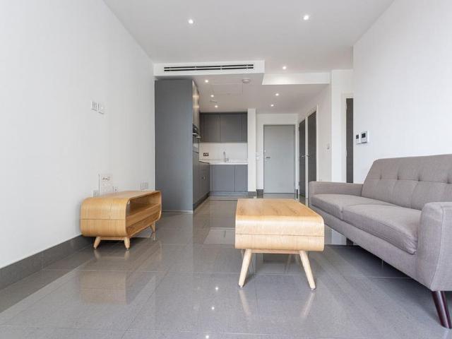 Studio for rent in Elephant and Castle, Isle Of Man