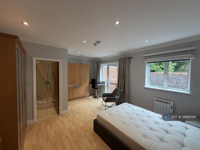 Studio for rent in Marlow Bottom, Buckinghamshire