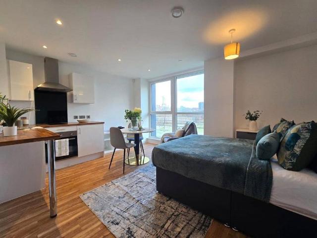Studio for rent in Wharfside, Trafford Park