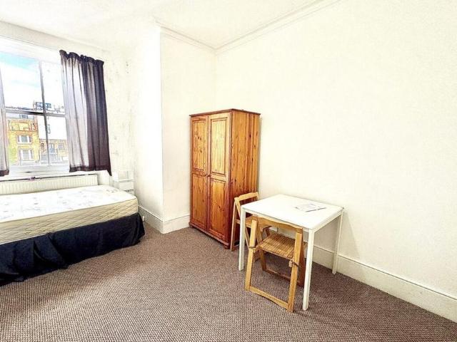 Studio for rent in Notting Hill, Greater London