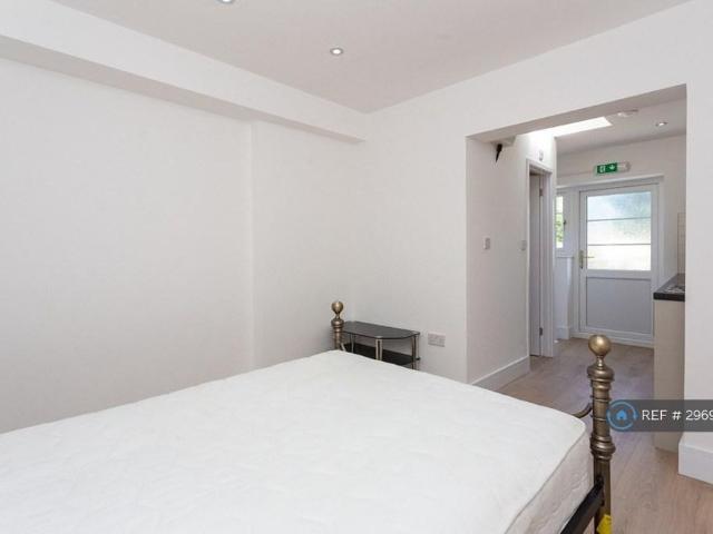 Studio for rent in Lane, Greater London