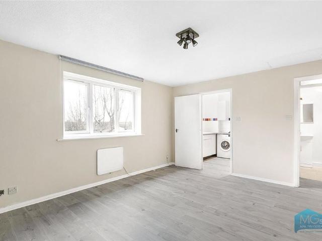 Studio for rent in Cat Hill, Isle Of Man