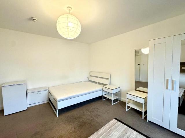 Flat for rent in Hendon Central, The Hyde