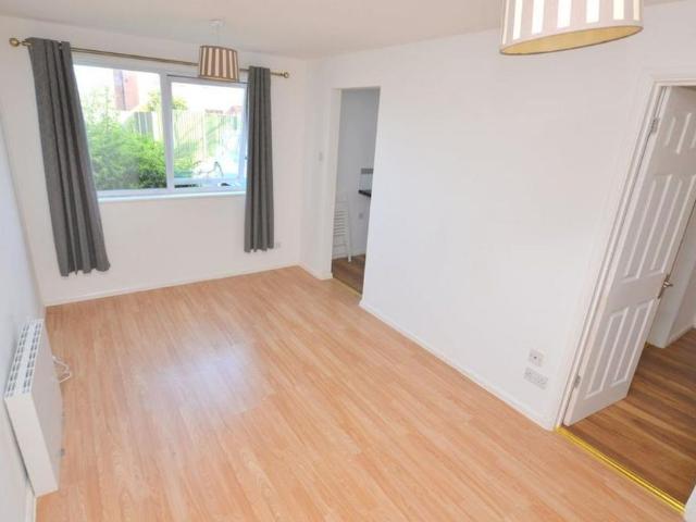 Studio for rent in Pamington, Gloucestershire