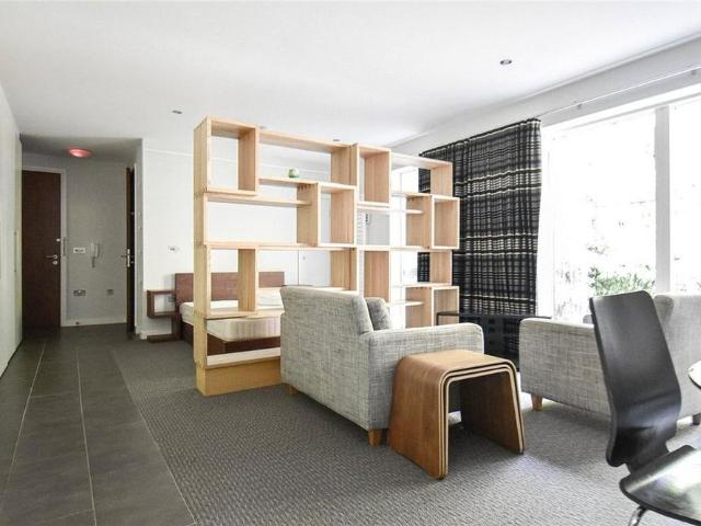 Studio for rent in Arbury, Cambridgeshire