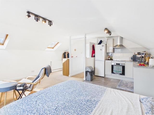 Flat for rent in Tiddington, Alderminster