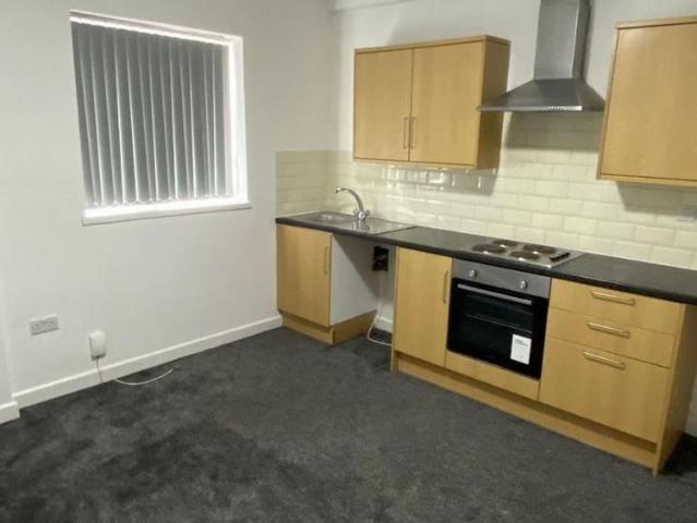 Studio for rent in Catherine Cross, Darlaston