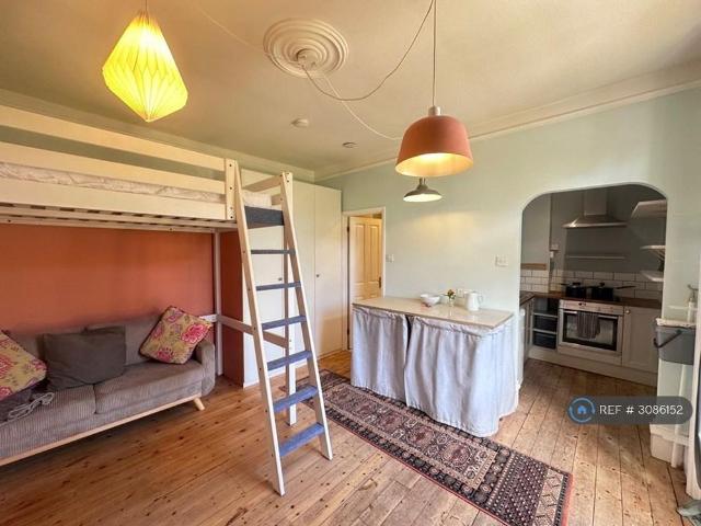 Studio for rent in Birchington, Thanet