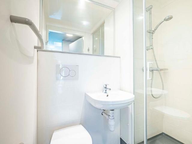 Studio for rent in St Ann's, Haddon