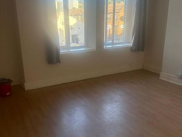 Studio for rent in Ingrow, Isle Of Man
