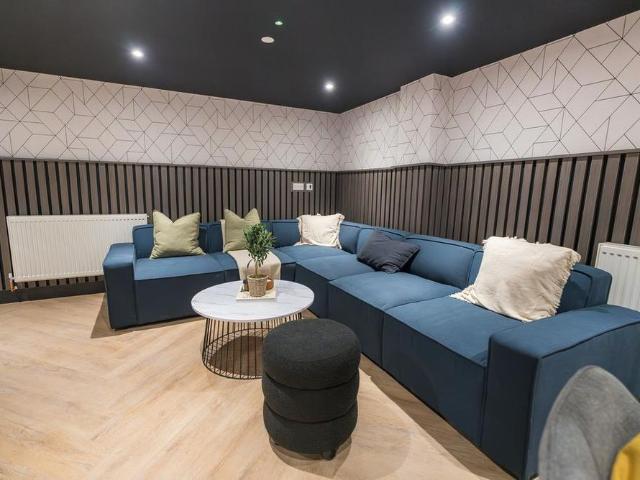 Studio for rent in Rockwell Green, Somerset