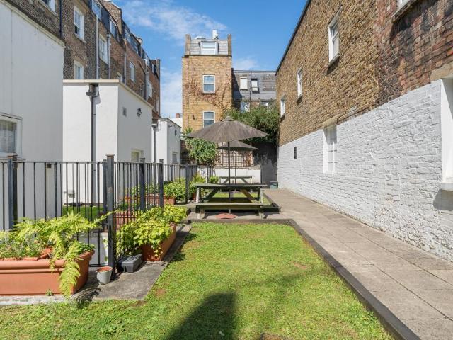 Apartment for rent in Fitzrovia, Greater London