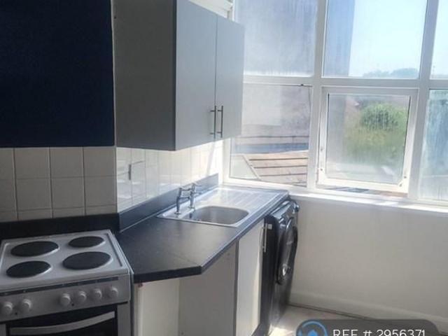 Studio for rent in Two Mills, Cheshire