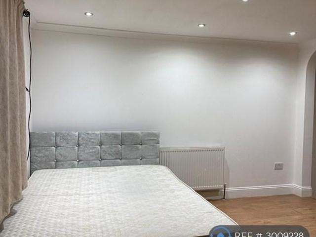 Studio for rent in London Borough of Waltham Forest, Greater London