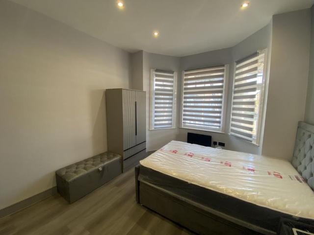 Studio for rent in Milton, Alton Barnes
