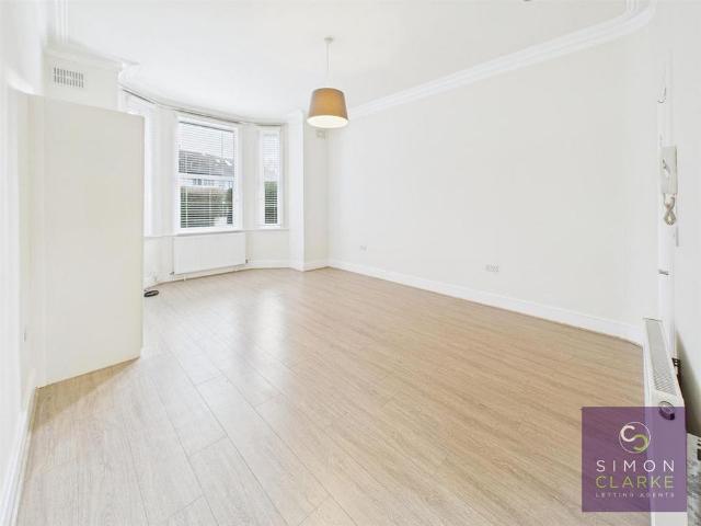 Studio for rent in Muswell Hill, Isle Of Man