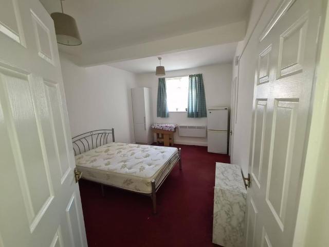 Studio for rent in Greater London