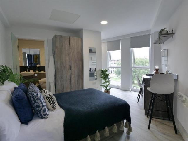 Flat for rent in Preston, Adelphi