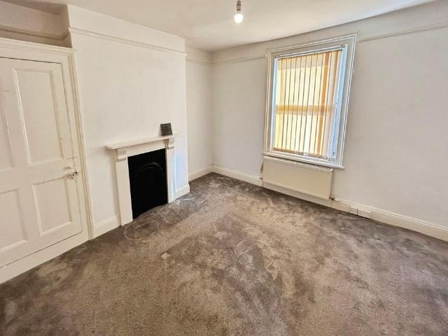 Studio for rent in Kings Barton, Gloucester