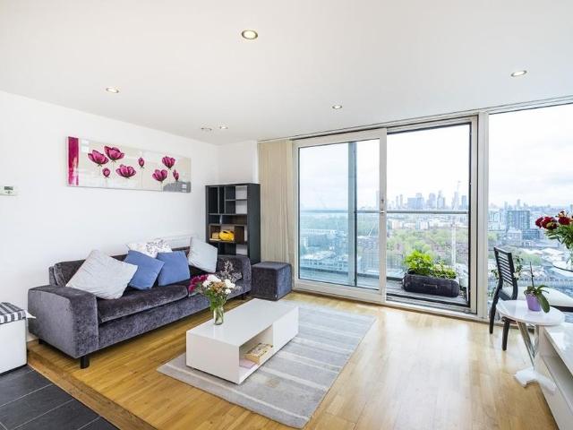 Studio for rent in Borthwick Wharf, Greater London
