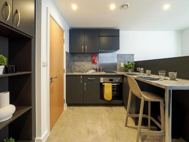 Studio for rent in St. Mildred's, The Bridge
