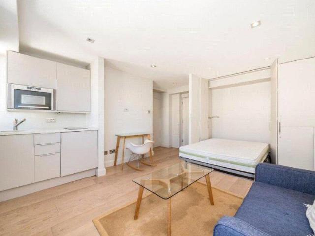 Flat for rent in Chelsea, Greater London