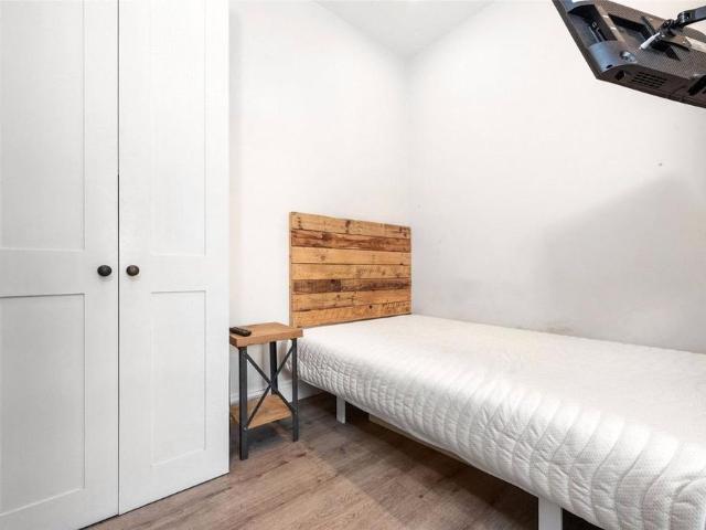 Studio for rent in North Kensington, Greater London