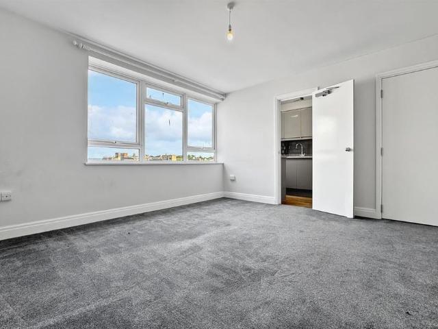 Studio for rent in Clapham, West Sussex
