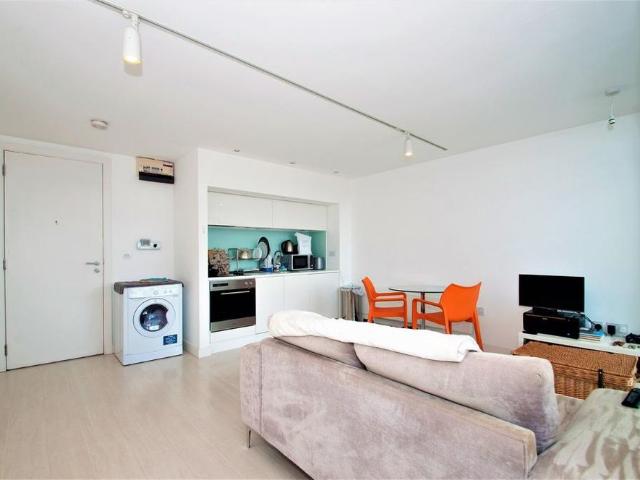 Studio for rent in Holbeck Urban Village, Leeds