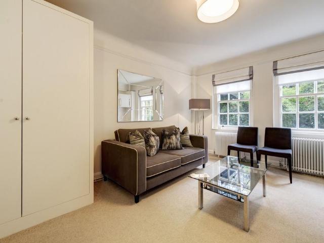 Flat for rent in Chelsea, Greater London