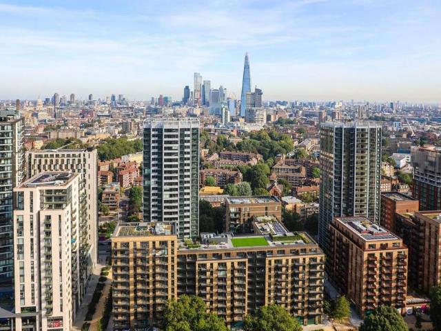 Studio for rent in Elephant and Castle, Greater London