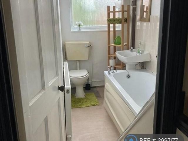 Studio for rent in Hanley, Stoke-on-Trent