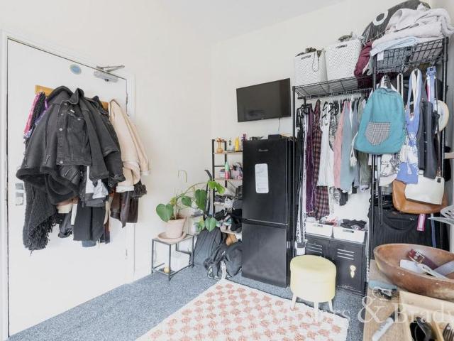 Studio for rent in East Bank, Norfolk