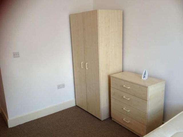 Studio for rent in Seven Kings, Greater London