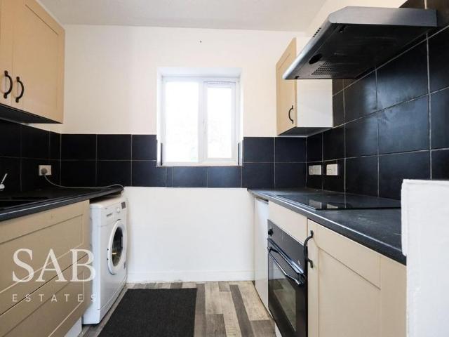 Studio for rent in London Borough of Hillingdon, Greater London