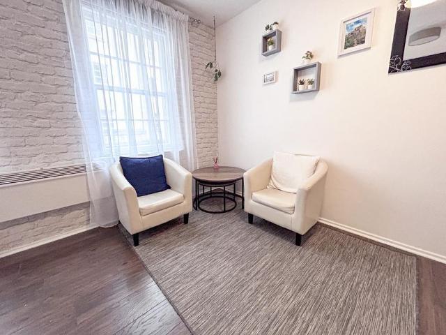 Studio for rent in Lauriston, Scotland