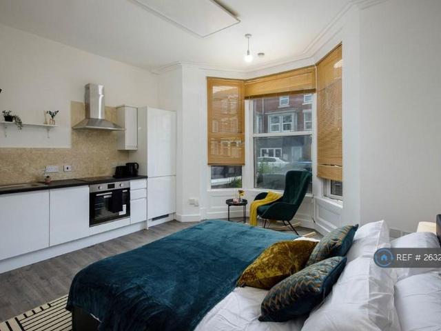 Studio for rent in Foxhall, Blackpool