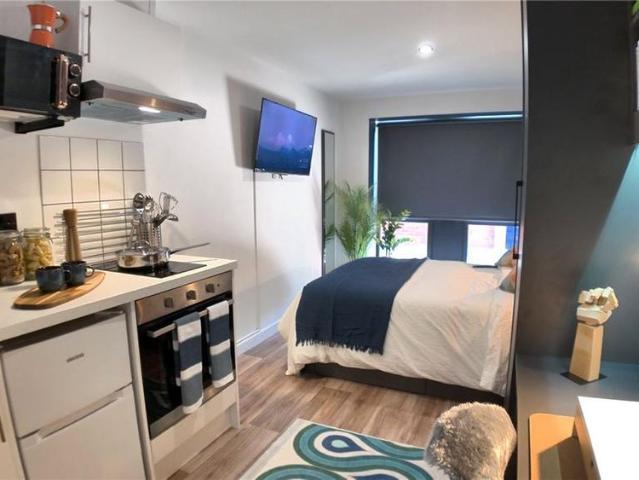 Studio for rent in Stirchley, West Midlands