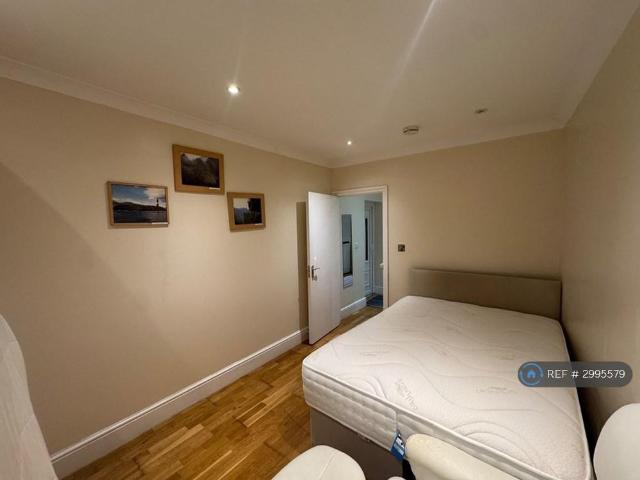 Studio for rent in St Paul's Cray, Greater London