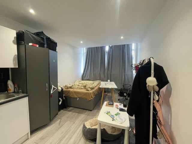 Studio for rent in Bedford Place, Southampton