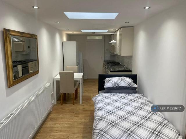 Flat for rent in Greater London