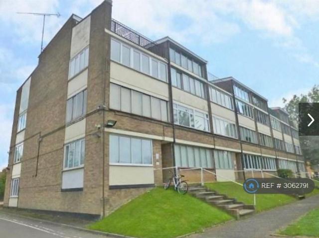 Flat for rent in Lewsey Farm